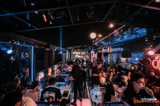 DOUBLE 9 BAR & CLUB: ROOFTOP GASTROPUB CỰC CHILL GIỮA LÒNG PHỐ CỔ HÀ NỘI