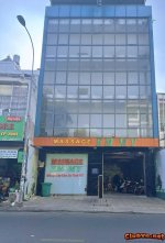 Sụp hầm Emmy , quá nản luôn