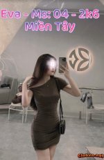 Em 04 xinh dễ thương Eva Trần Khát Chân