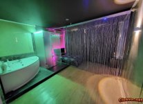 Trải nghiệm Eva King Club Hoàng Cầu