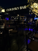 Cloud Sky Bar Hanoi – Rooftop Bar Ngắm Phố Cổ Từ Trên Cao