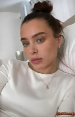 Con vợ Lanna Rhoades đòi xoá video sex sau khi giải nghệ