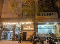 Karaoke TIPTOP Nguyễn Khang – Điểm hẹn giải trí đẳng cấp tại Cầu Giấy | Phòng VIP sang trọng – Âm thanh chuẩn – Dịch vụ chuyên nghiệp